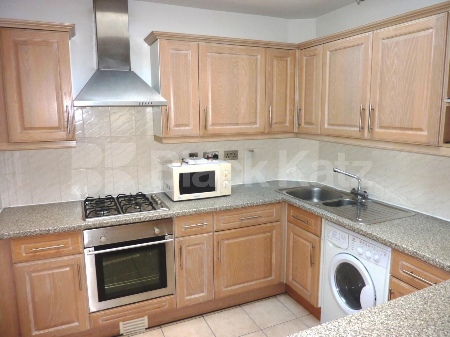 			NEW INSTRUCTION!, 2 Bedroom, 1 bath, 1 reception Flat			 Devonshire Mews West, MARYLEBONE